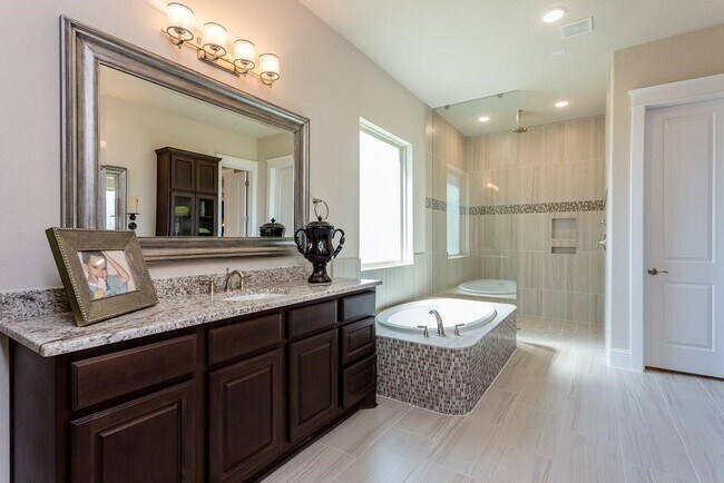 Building Photo - 2064 Bluestem Dr