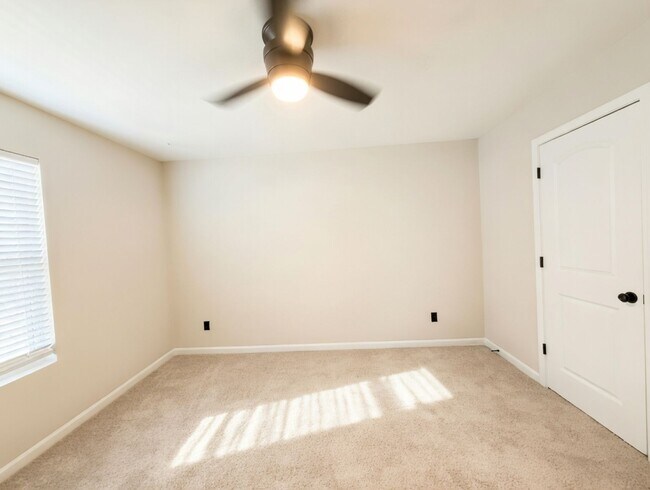 Building Photo - 12881 Clydesdale Dr