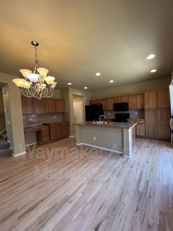 Building Photo - 6594 Silverwind Cir