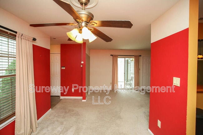Building Photo - 315 Steeplechase Ct
