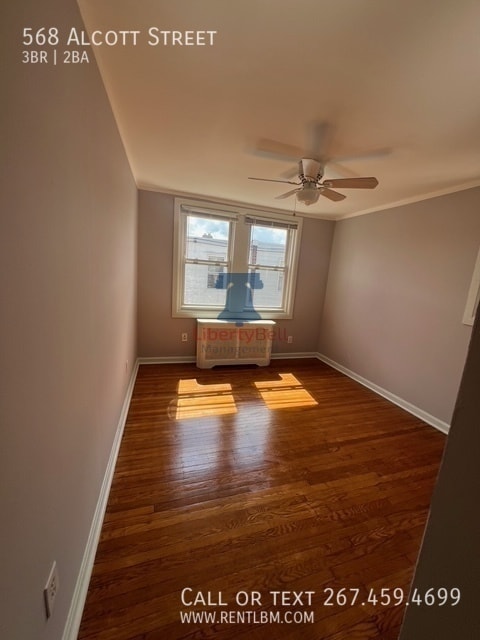 Building Photo - 568 Alcott St