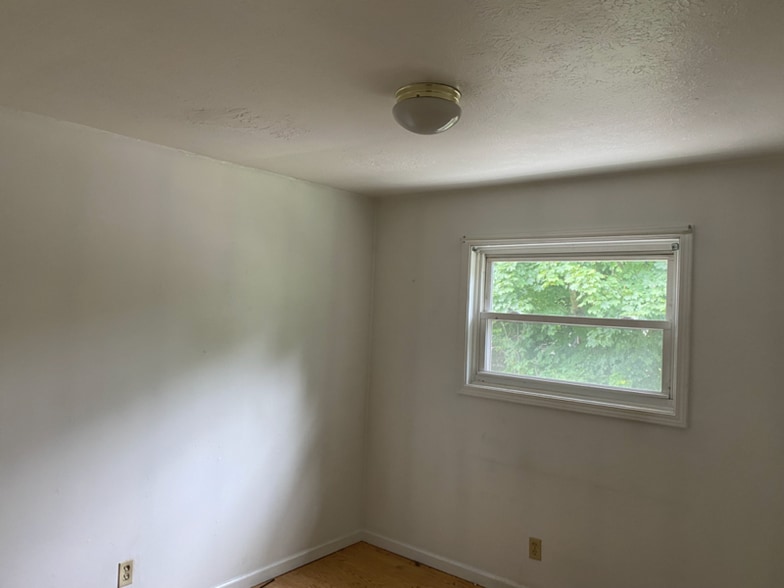 Building Photo - 1011 N Mantua St