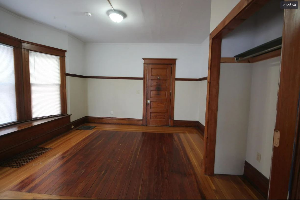 Building Photo - 753 Academy St