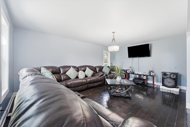 Building Photo - 25821 S Willow Creek Ln