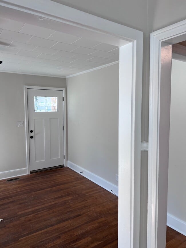 Building Photo - 486 Hope St