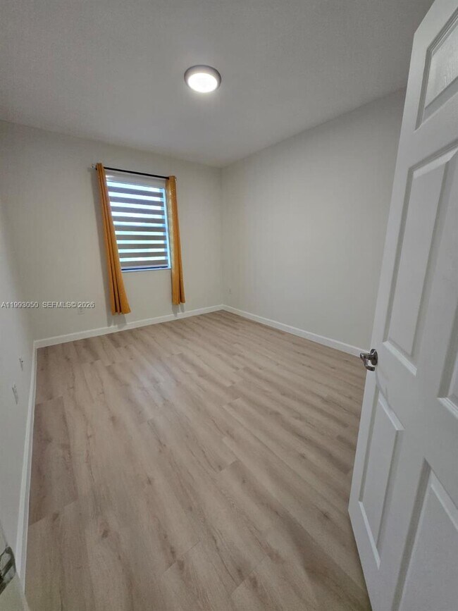 Building Photo - 4268 SW 166th Ct