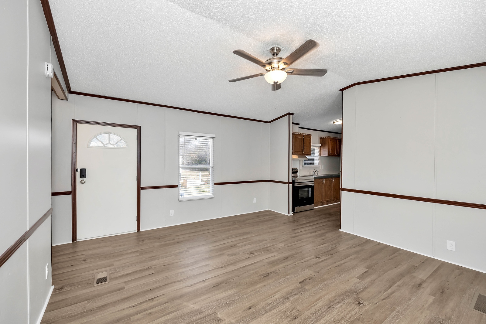 Building Photo - 2303 Highway 20