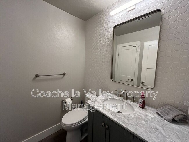 Building Photo - 39866 Newcastle Dr