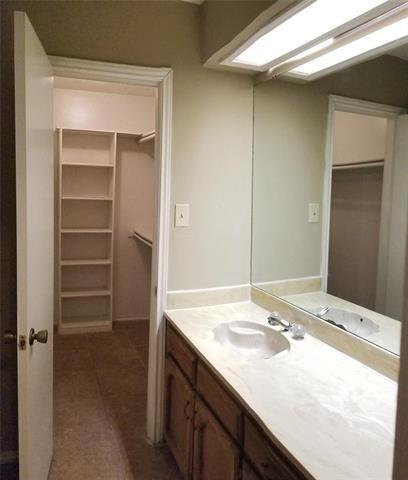 Building Photo - 2327 Woodmont Trail