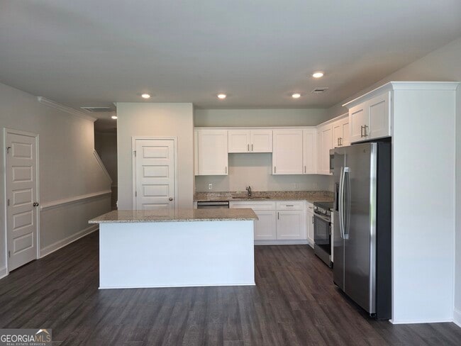 Building Photo - 541 Gov Treutlen Cir
