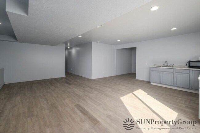 Building Photo - 3551 Sojo Dr S