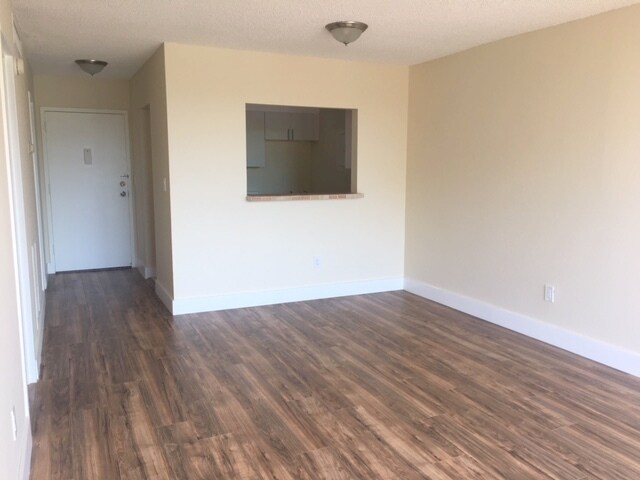 dining room and kitchen - 2160 16th SW Ave