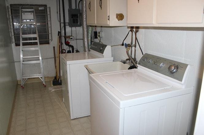 Building Photo - 2526 Berkshire Ct