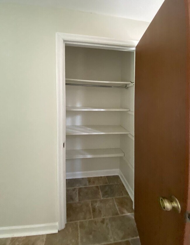 Building Photo - Spacious, All Electric 3 BR House! Fenced Backyard! W/D Hookups, Off-Street Parking