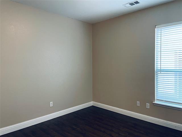Building Photo - 3007 Pinecrest Dr