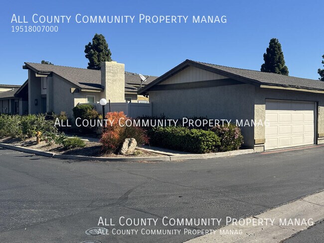 Building Photo - 624 Persimmon Way