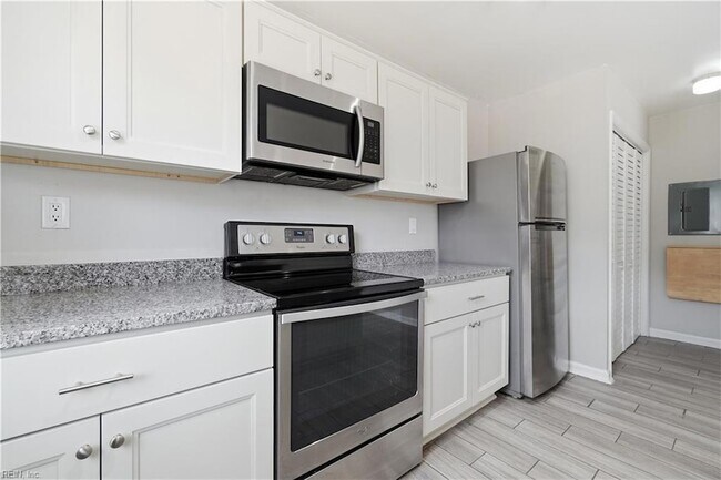 Building Photo - 317 Ferdinand Cir