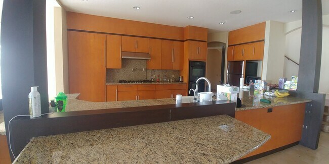 Building Photo - 406 Lillian Dr