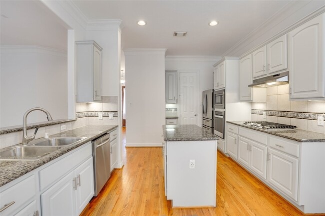 Building Photo - 3015 W Park at Fairdale