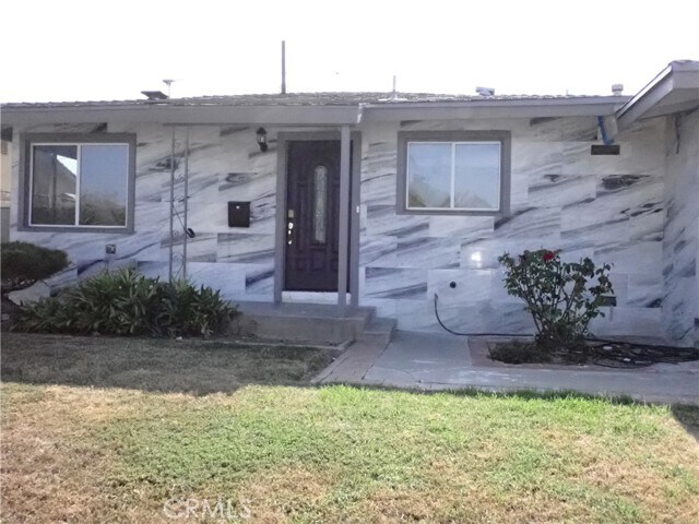 Building Photo - 16561 Monroe Ln