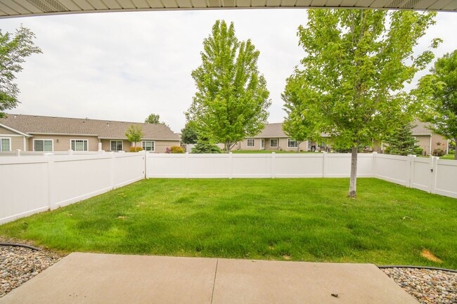 Building Photo - 6010 W Bloomfield Pl