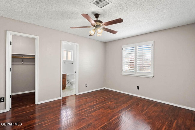 Building Photo - 12555 Flora Alba Dr