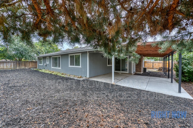Building Photo - 11156 W Gunsmoke St