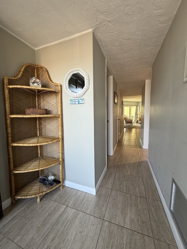 Building Photo - 5650-5A1A A1A S
