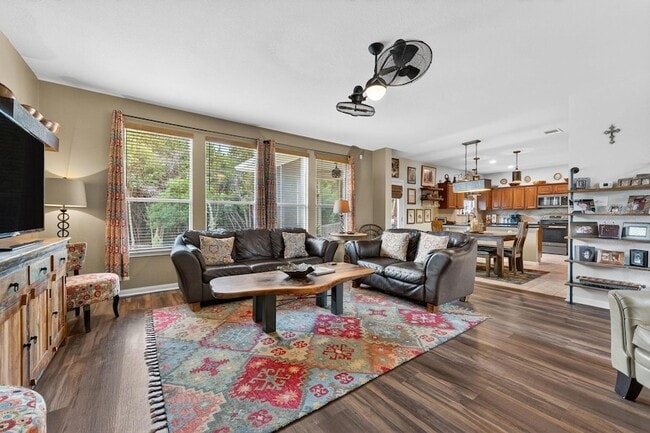 Building Photo - 1403 Melissa Oaks Ln