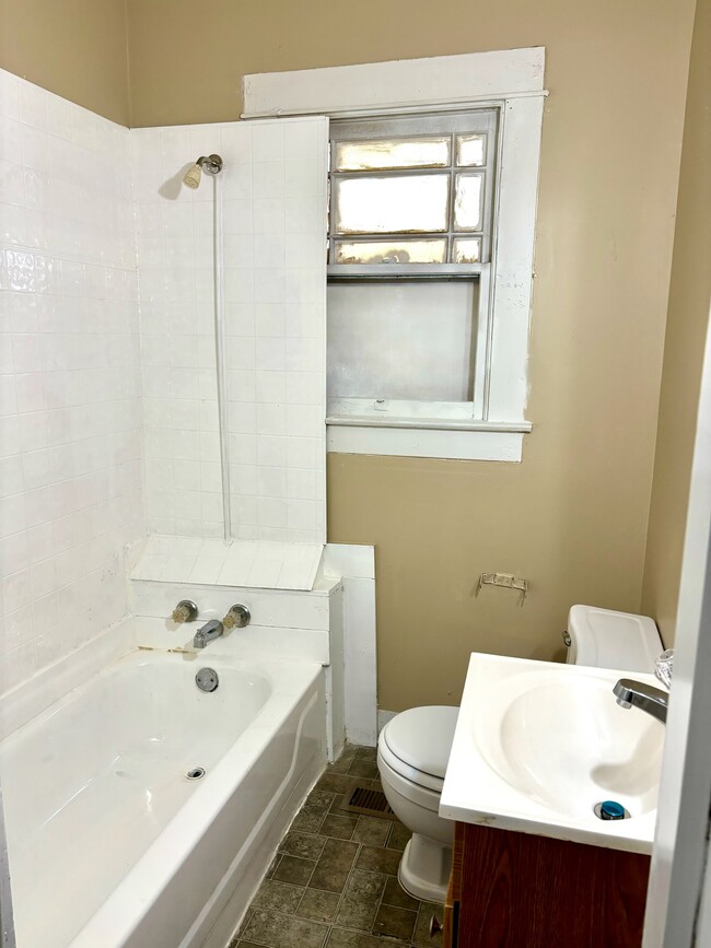 Building Photo - 710 M St