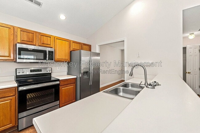 Building Photo - 6307 Forest Ridge Dr