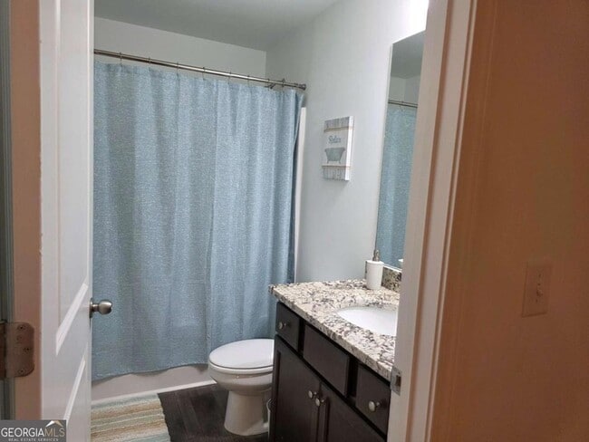 Building Photo - 5531 Garens Way