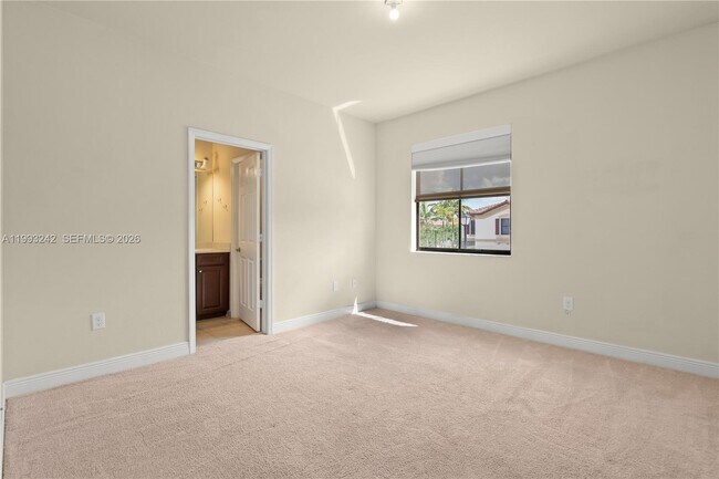 Building Photo - 10021 NW 87th Terrace