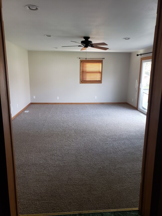 Building Photo - 608 W South St