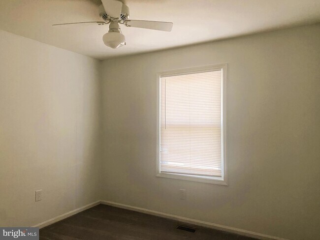 Building Photo - 6009 Noranda Dr