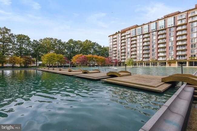 Building Photo - 520 N St SW