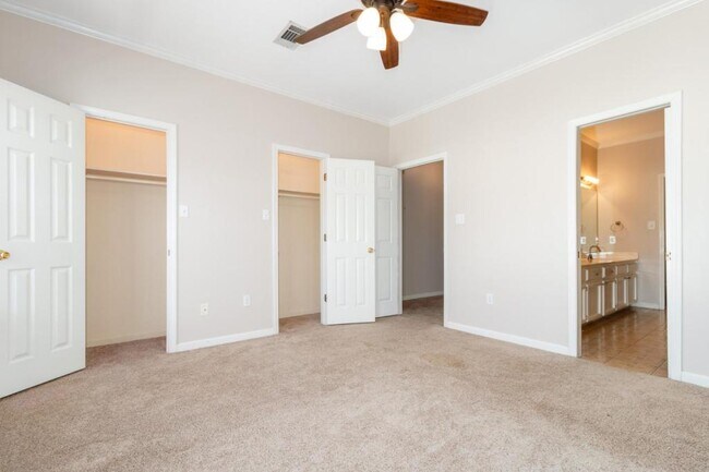 Building Photo - 4140 Jefferson Woods