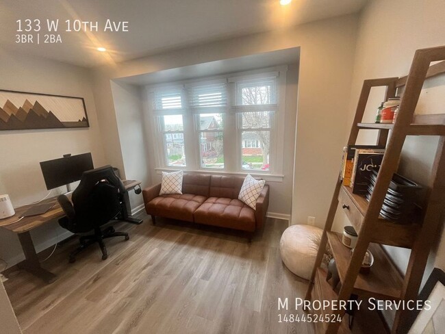 Building Photo - Beautifully Renovated 3 Bedroom, 2 Full Ba...