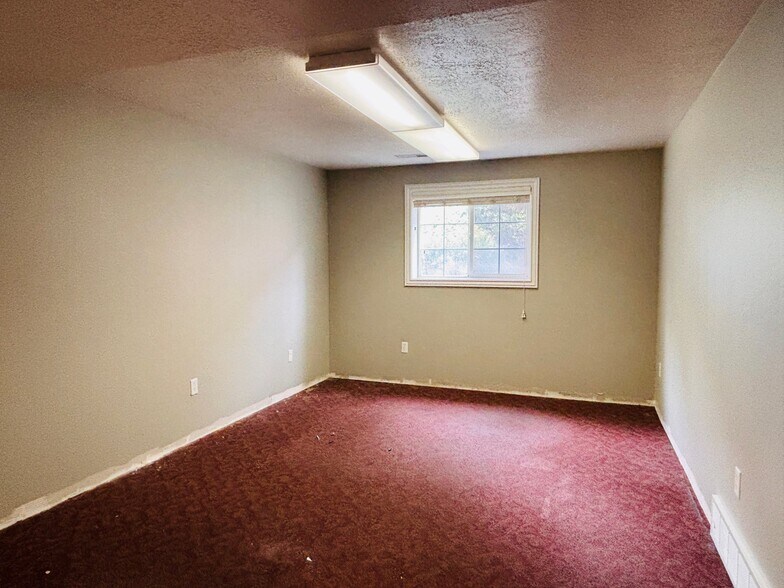 Building Photo - 40 W 1250 N