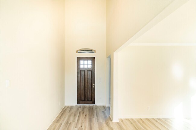 Building Photo - 3618 Windward Canyon Dr