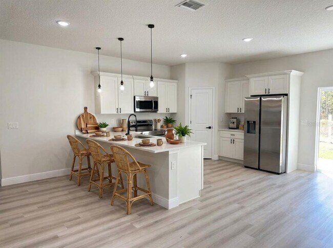 Building Photo - 8151 SW 135th Loop