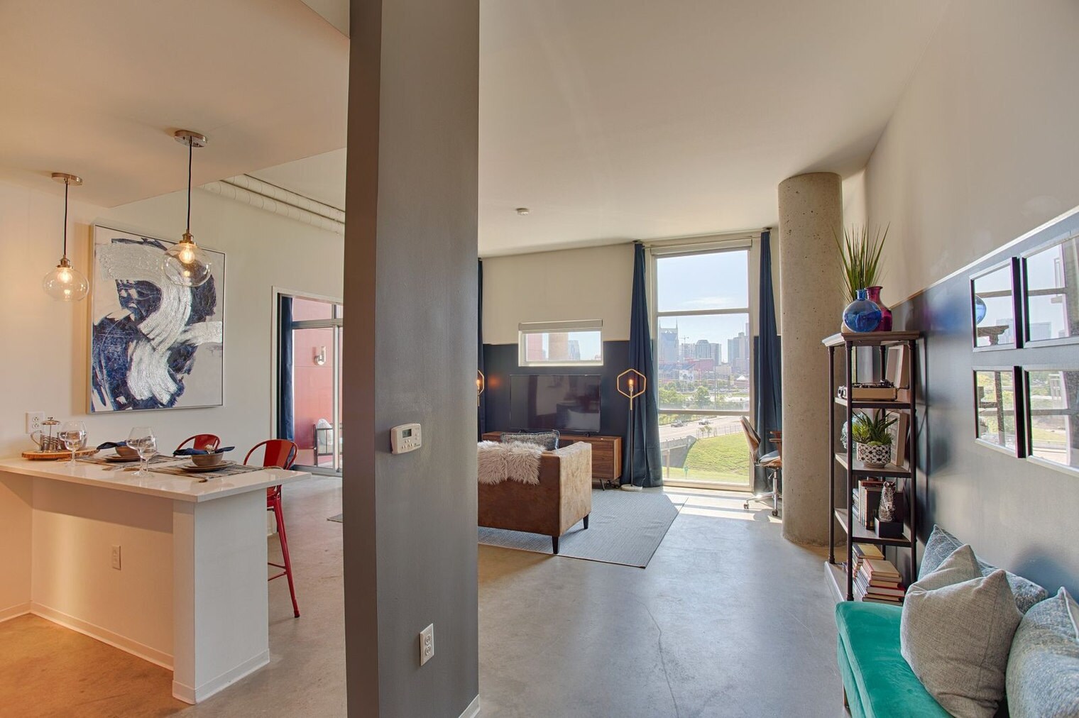Building Photo - 2115 Yeaman Pl