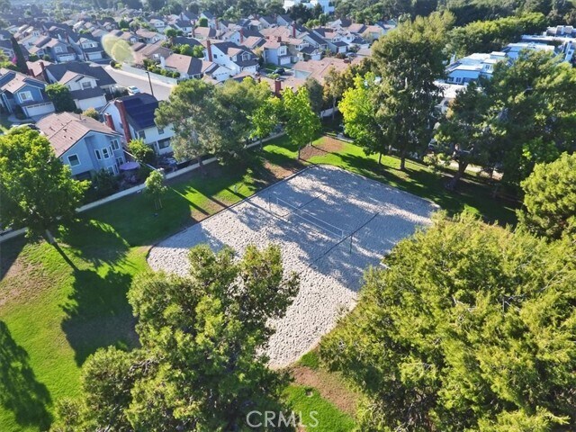 Building Photo - 73 Goldenrod
