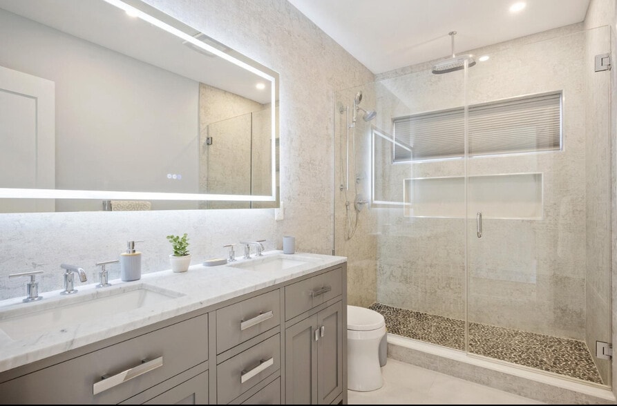 Building Photo - 424 Missouri Ave NW