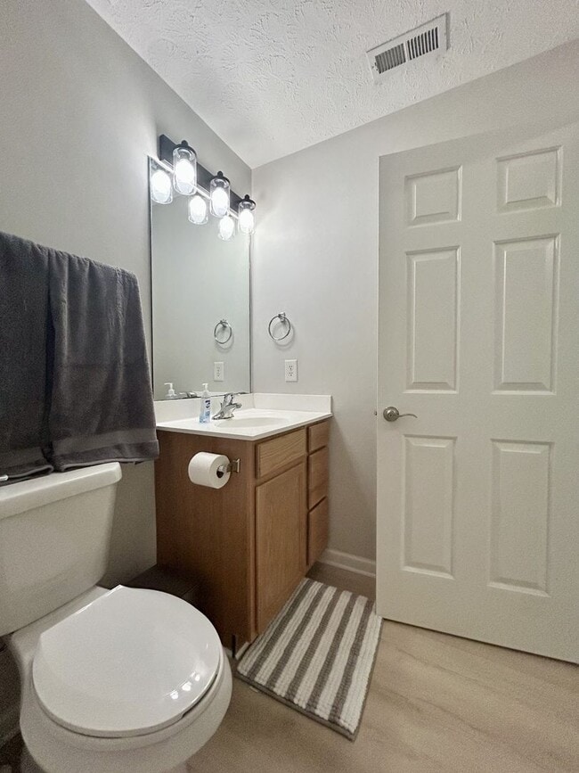 Building Photo - **UPDATED END-UNIT LENOX VILLAGE TOWNHOME ...