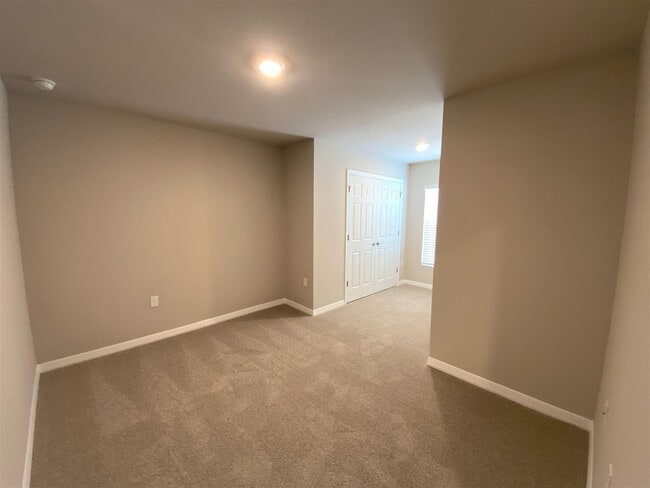 Building Photo - ** MEADOWOOD ** 3 BED / 2.5 BATH - TOWNHOME - GARAGE - NORTH NAPLES - ANNUAL RENTAL