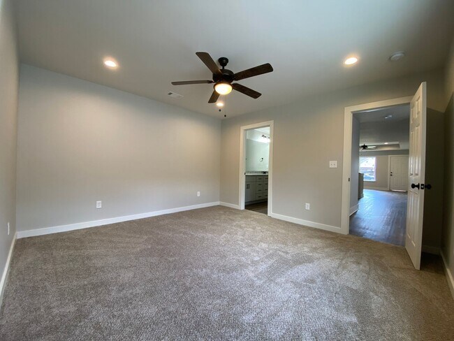 Building Photo - Home for rent in Montgomery!!! View with 48 Hours Notice!