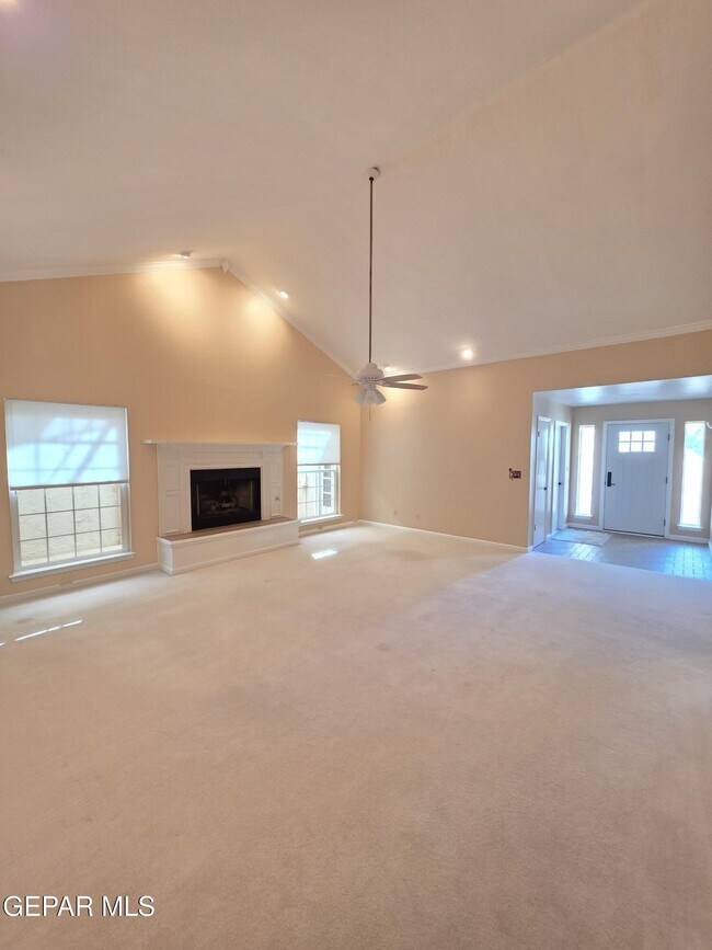 Building Photo - 230 Casas Bella Ln