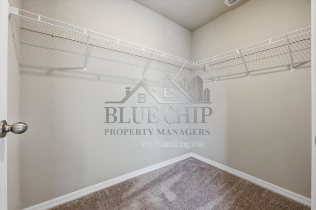 Building Photo - 12937 Camarillo Pl