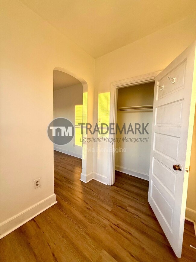 Building Photo - 137 S 2nd St